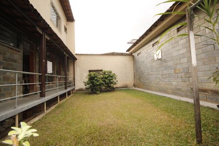 Casa à venda com 390m², 6 quartos e 2 vagasQuintal