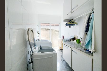 Casa à venda com 446m², 4 quartos e 12 vagas Casa à venda com 446m², 4 quartos e 12 vagasÁrea de Serviço