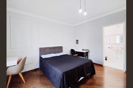 Casa à venda com 446m², 4 quartos e 12 vagas Casa à venda com 446m², 4 quartos e 12 vagasSuíte 1