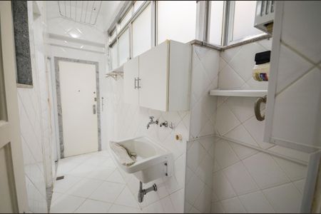 Apartamento à venda com 77m², 2 quartos e 1 vaga Apartamento à venda com 77m², 2 quartos e 1 vagaÁrea de Serviço