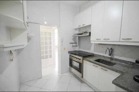Apartamento à venda com 77m², 2 quartos e 1 vaga Apartamento à venda com 77m², 2 quartos e 1 vagaCozinha