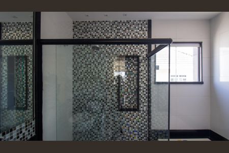 Casa de condomínio à venda com 320m², 4 quartos e 2 vagasBanheiro da Suíte 2