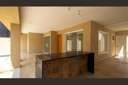 Casa de condomínio à venda com 320m², 4 quartos e 2 vagasÁrea Gourmet