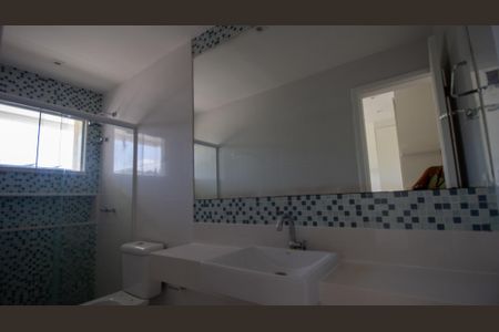 Casa de condomínio à venda com 320m², 4 quartos e 2 vagasBanheiro da Suíte 3