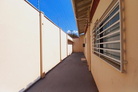 Casa à venda com 110m², 3 quartos e 3 vagas Casa à venda com 110m², 3 quartos e 3 vagasGaragem