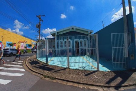 Casa à venda com 110m², 3 quartos e 3 vagas Casa à venda com 110m², 3 quartos e 3 vagasFachada do Prédio