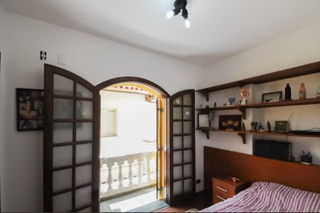 Casa à venda com 275m², 3 quartos e 2 vagasSuíte 2