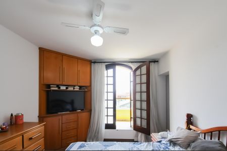 Casa à venda com 275m², 3 quartos e 2 vagasSuíte 1