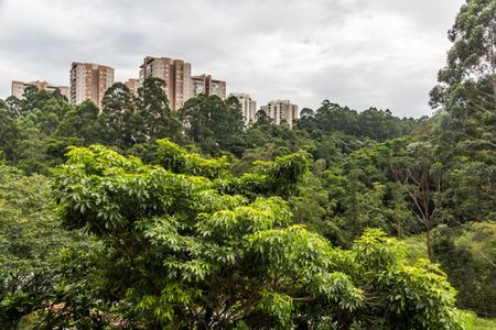 Apartamento à venda com 101m², 2 quartos e 2 vagas Apartamento à venda com 101m², 2 quartos e 2 vagasVista da Suíte