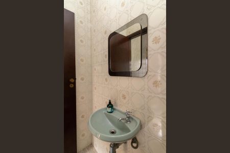 Casa à venda com 400m², 4 quartos e 5 vagasLavabo 1