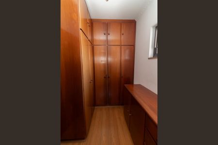 Casa à venda com 400m², 4 quartos e 5 vagasCloset da suíte