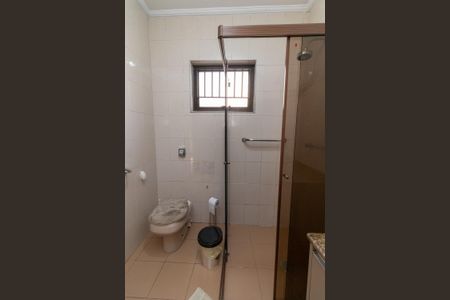 Casa à venda com 400m², 4 quartos e 5 vagasBanheiro 1