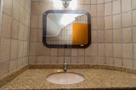 Casa à venda com 400m², 4 quartos e 5 vagasLavabo 2