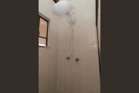 Casa à venda com 400m², 4 quartos e 5 vagasBanheiro 2