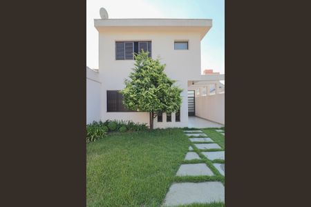 Casa à venda com 400m², 4 quartos e 5 vagasFachada