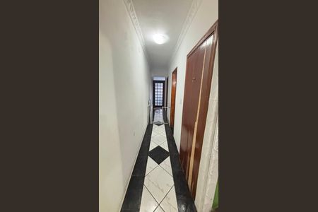 Casa à venda com 125m², 3 quartos e 6 vagas Casa à venda com 125m², 3 quartos e 6 vagasCorredor