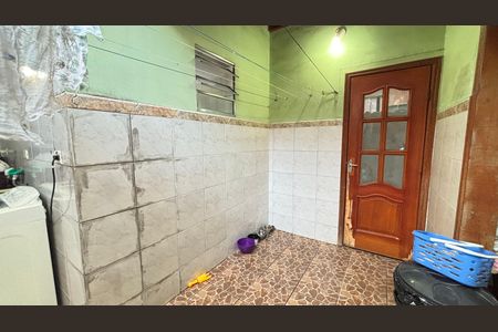 Casa à venda com 125m², 3 quartos e 6 vagas Casa à venda com 125m², 3 quartos e 6 vagasÁrea de Serviço