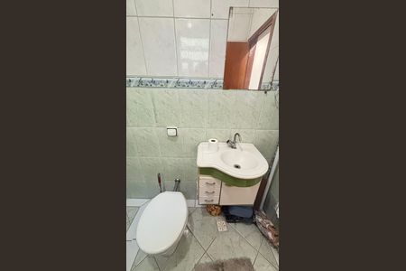 Casa à venda com 125m², 3 quartos e 6 vagas Casa à venda com 125m², 3 quartos e 6 vagasBanheiro