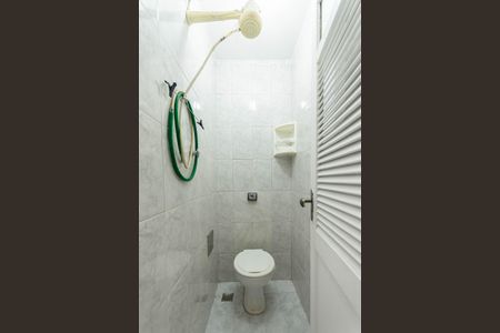 Apartamento à venda com 70m², 2 quartos e sem vagaBanheiro de serviço