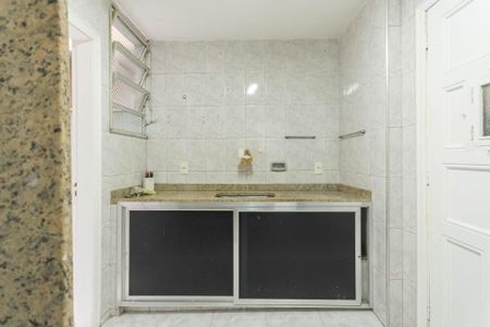 Apartamento à venda com 70m², 2 quartos e sem vagaCozinha