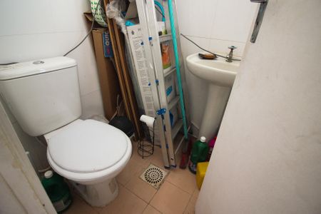 Apartamento para alugar com 93m², 2 quartos e 1 vaga Apartamento para alugar com 93m², 2 quartos e 1 vagaBanheiro 2