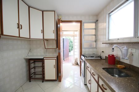 Casa à venda com 100m², 3 quartos e 2 vagasCozinha