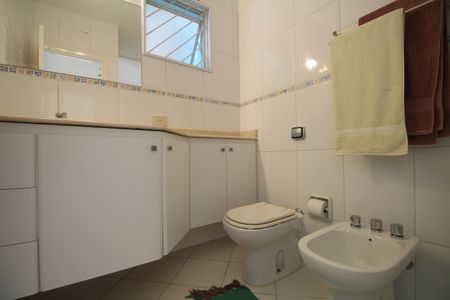 Casa à venda com 100m², 3 quartos e 2 vagasBanheiro