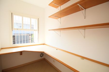 Casa à venda com 100m², 3 quartos e 2 vagasEscritório