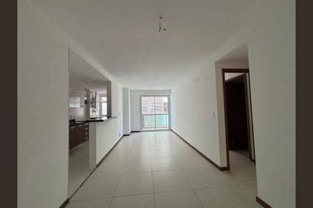 Apartamento à venda com 70m², 2 quartos e 1 vaga