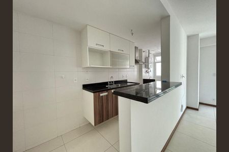 Apartamento à venda com 70m², 2 quartos e 1 vaga