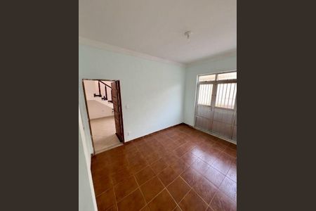 Casa à venda com 143m², 3 quartos e 1 vaga
