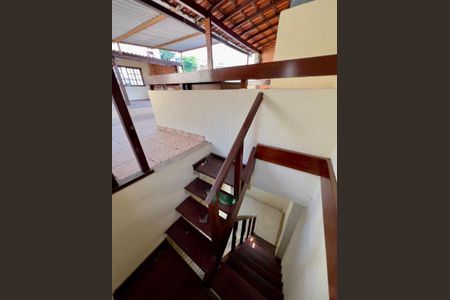 Casa à venda com 143m², 3 quartos e 1 vaga