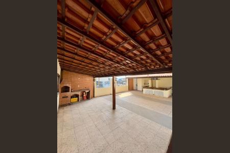 Casa à venda com 143m², 3 quartos e 1 vaga