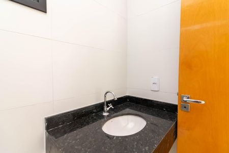 Apartamento à venda com 56m², 2 quartos e 1 vaga Apartamento à venda com 56m², 2 quartos e 1 vagaBanheiro