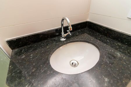 Apartamento à venda com 37m², 2 quartos e sem vaga Apartamento à venda com 37m², 2 quartos e sem vagaBanheiro