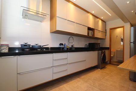 Apartamento à venda com 96m², 2 quartos e 1 vagaCozinha