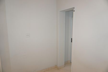 Apartamento à venda com 71m², 2 quartos e sem vagaQuarto 2