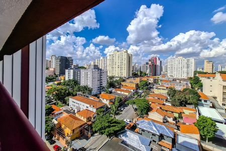 Apartamento à venda com 33m², 1 quarto e sem vaga Apartamento à venda com 33m², 1 quarto e sem vagaVista da Varanda Sala/Cozinha