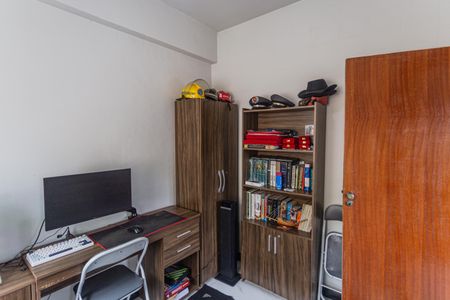 Casa à venda com 300m², 4 quartos e 4 vagasEscritório