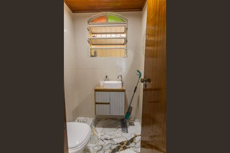 Casa à venda com 300m², 4 quartos e 4 vagasLavabo 