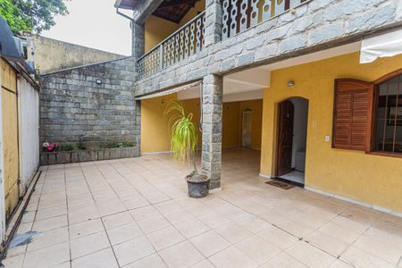 Casa à venda com 300m², 4 quartos e 4 vagasGaragem/Entrada