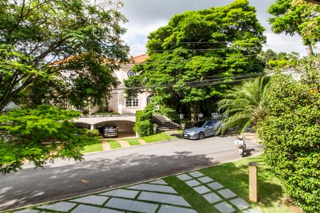 Casa de condomínio à venda com 503m², 4 quartos e 3 vagas Casa de condomínio à venda com 503m², 4 quartos e 3 vagasVista da Suíte 2