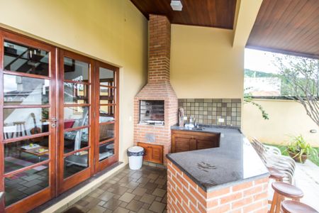 Casa de condomínio à venda com 503m², 4 quartos e 3 vagas Casa de condomínio à venda com 503m², 4 quartos e 3 vagasÁrea gourmet