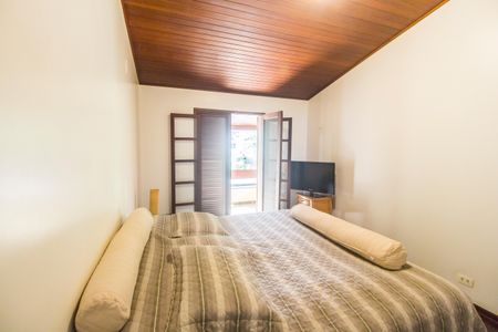 Casa de condomínio à venda com 503m², 4 quartos e 3 vagas Casa de condomínio à venda com 503m², 4 quartos e 3 vagasSuíte 2