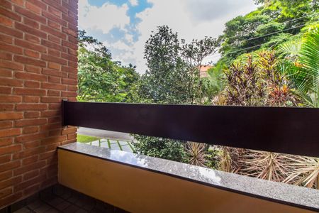 Casa de condomínio à venda com 503m², 4 quartos e 3 vagas Casa de condomínio à venda com 503m², 4 quartos e 3 vagasVista do Quarto 4