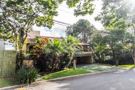 Casa de condomínio à venda com 503m², 4 quartos e 3 vagas Casa de condomínio à venda com 503m², 4 quartos e 3 vagasGaragem