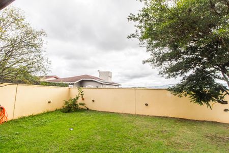 Casa de condomínio à venda com 503m², 4 quartos e 3 vagas Casa de condomínio à venda com 503m², 4 quartos e 3 vagasQuintal