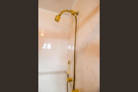 Casa de condomínio à venda com 503m², 4 quartos e 3 vagas Casa de condomínio à venda com 503m², 4 quartos e 3 vagasBanheiro da Suíte 2