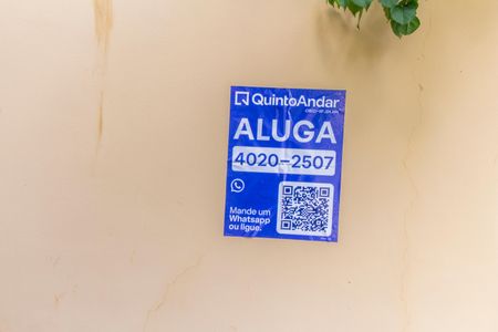 Casa de condomínio à venda com 503m², 4 quartos e 3 vagas Casa de condomínio à venda com 503m², 4 quartos e 3 vagasVista da Rua