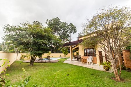 Casa de condomínio à venda com 503m², 4 quartos e 3 vagas Casa de condomínio à venda com 503m², 4 quartos e 3 vagasQuintal